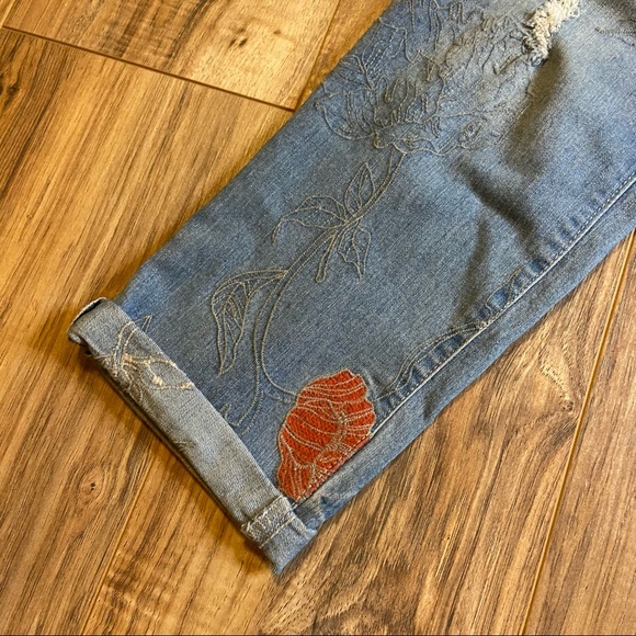 Jessica Simpson Mika Best Friend Cropped Jean 28 - Picture 3 of 9